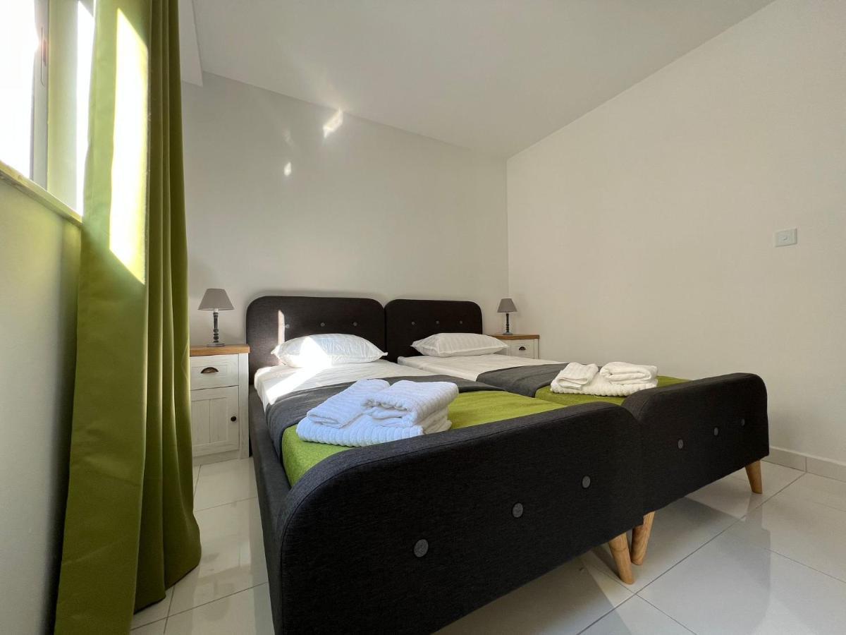 Brand New Apartment 2 Mins From Seafront 圣保罗湾城 外观 照片