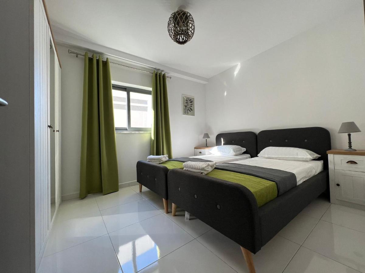 Brand New Apartment 2 Mins From Seafront 圣保罗湾城 外观 照片