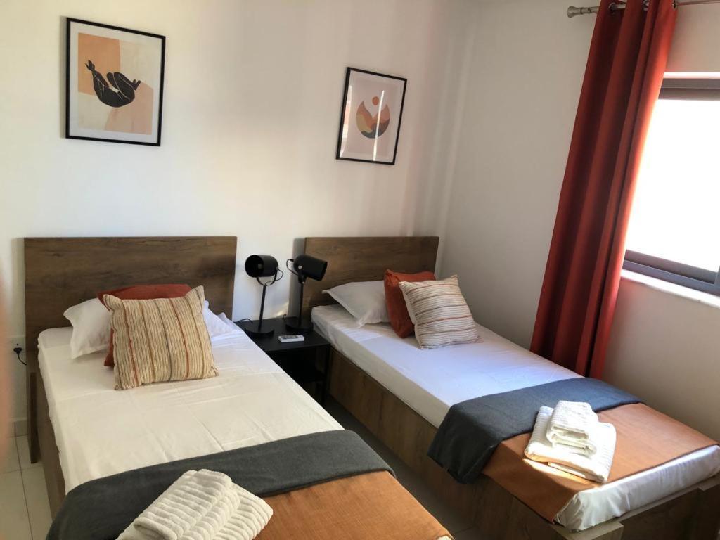 Brand New Apartment 2 Mins From Seafront 圣保罗湾城 外观 照片