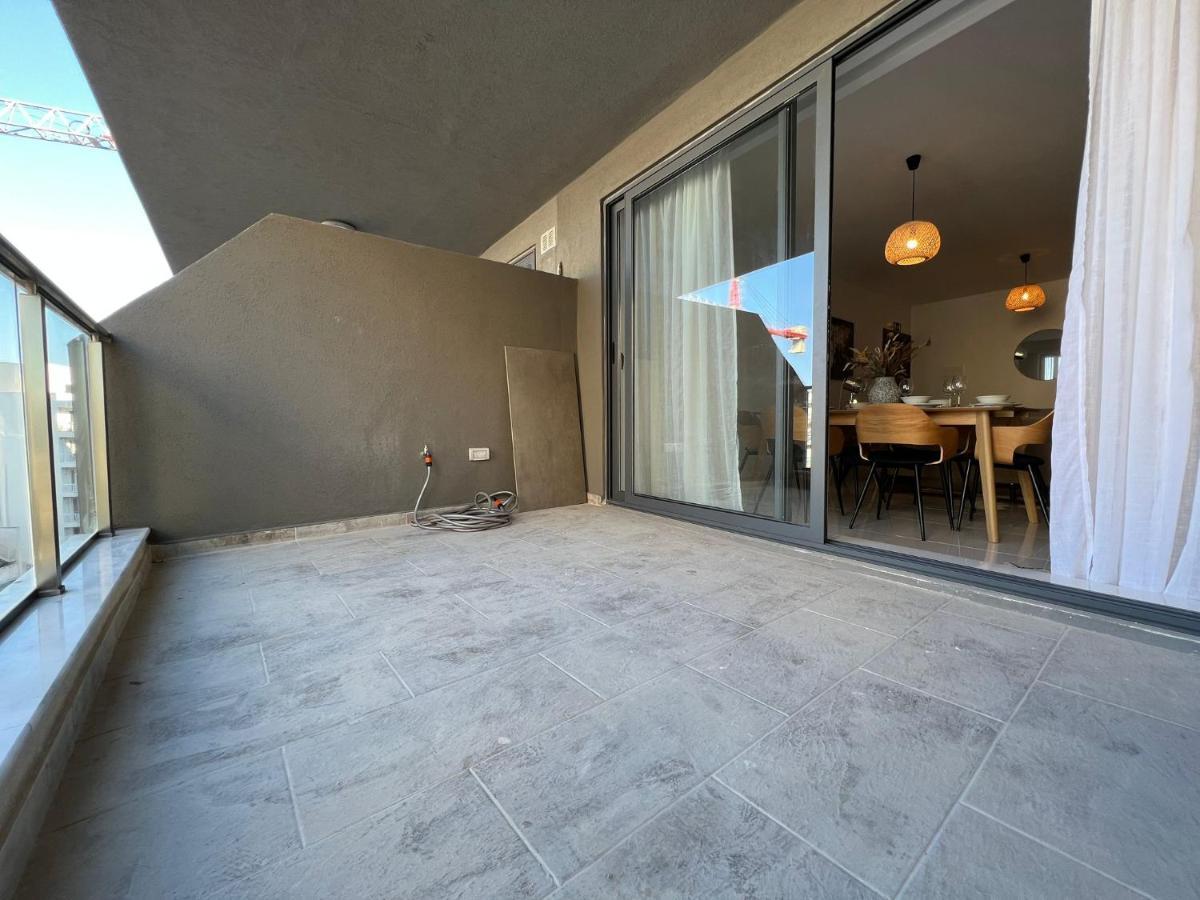 Brand New Apartment 2 Mins From Seafront 圣保罗湾城 外观 照片
