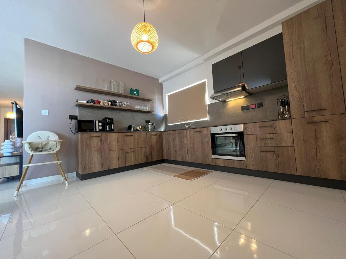 Brand New Apartment 2 Mins From Seafront 圣保罗湾城 外观 照片