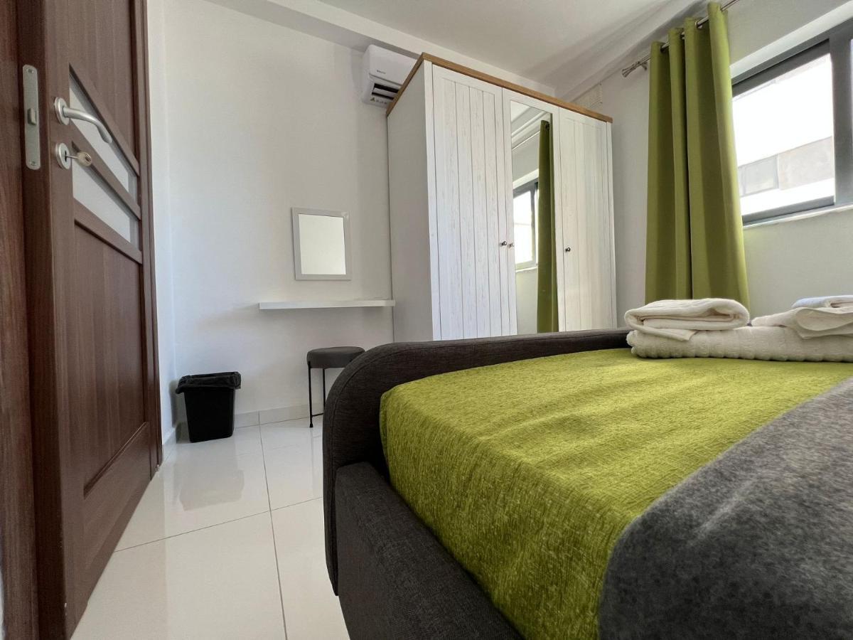 Brand New Apartment 2 Mins From Seafront 圣保罗湾城 外观 照片